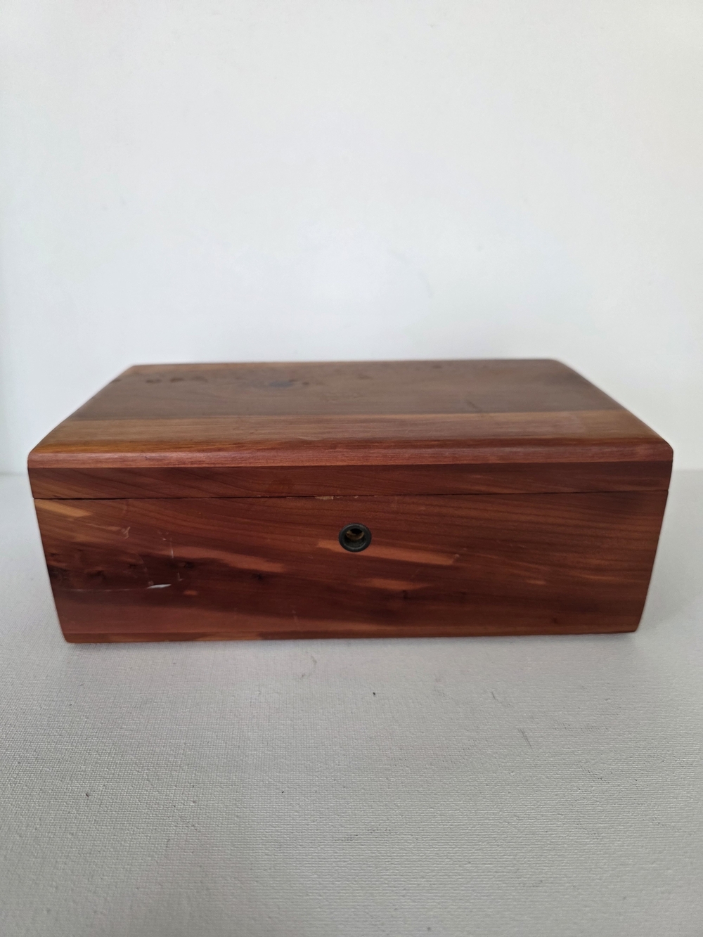 Vintage Wooden Cedar Jewelry Box - Red-Brown Cedar Finish